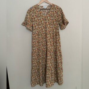 Women’s tiered midi dress ditzy floral ruffle Short sleeve fall neutral spring